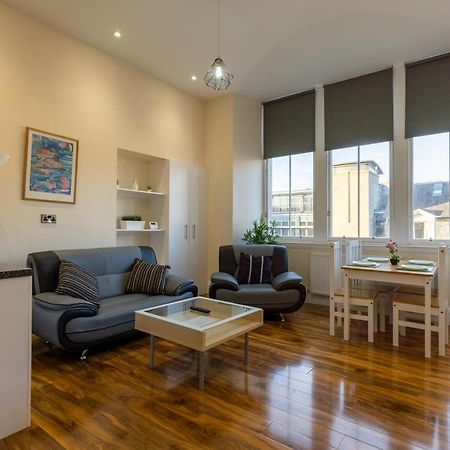 New 2 Bed Apartment With Stunning Views Of Arthur Seat Mountain 에든버러 외부 사진