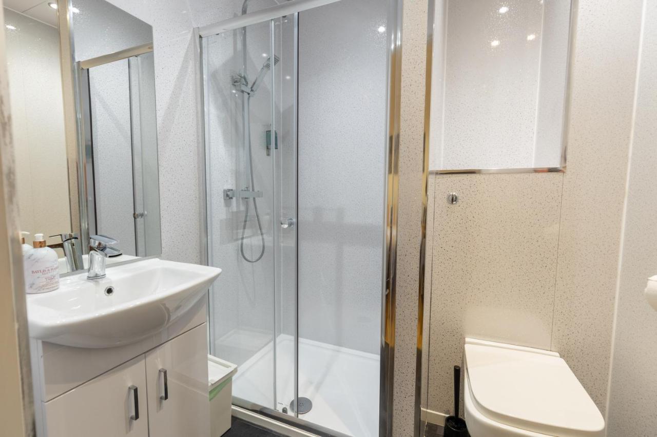 New 2 Bed Apartment With Stunning Views Of Arthur Seat Mountain 에든버러 외부 사진