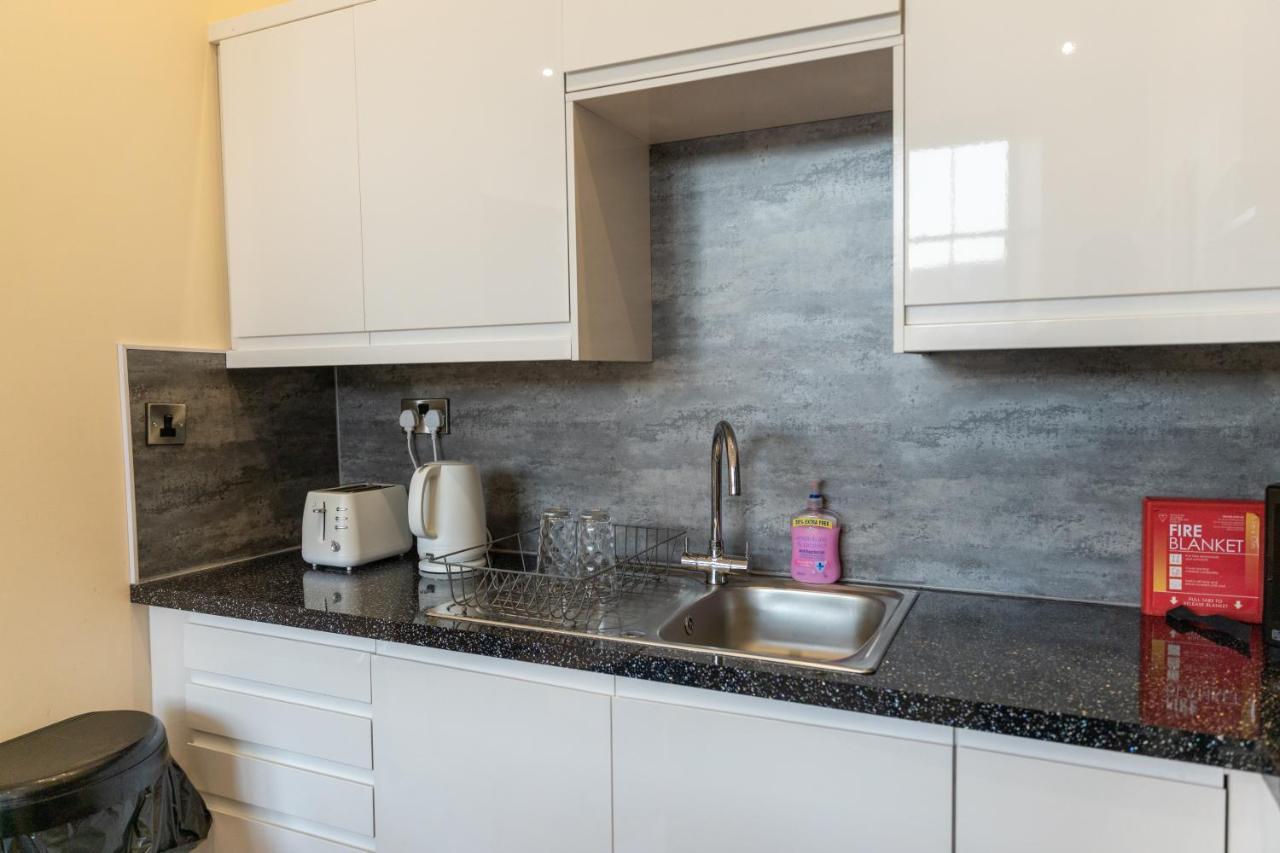 New 2 Bed Apartment With Stunning Views Of Arthur Seat Mountain 에든버러 외부 사진